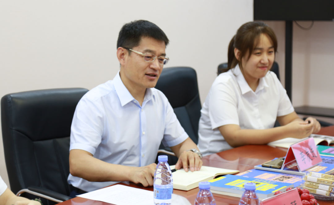 社科賽斯總裁、黨支部書記李發(fā)進(jìn)接受教育行業(yè)研究媒體多鯨記者采訪！